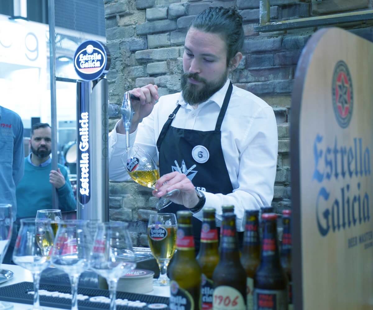 Para poder encontrarnos pola rúa de improviso e compartir unha [Estrella Galicia](https://estrellagalicia.es/)